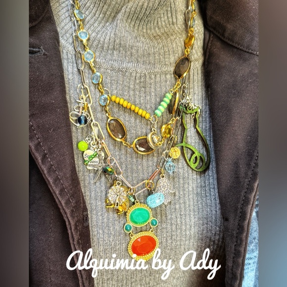 Layered multi color charms necklace with blue gemstones - Picture 1 of 6